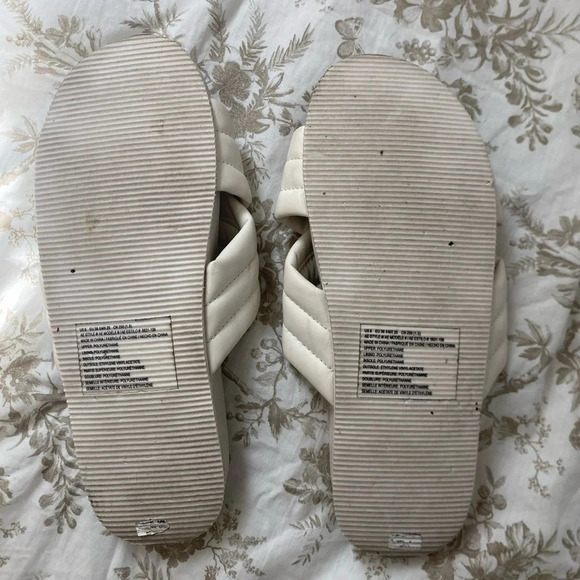 American Eagle Sandals - Picture 3 of 3